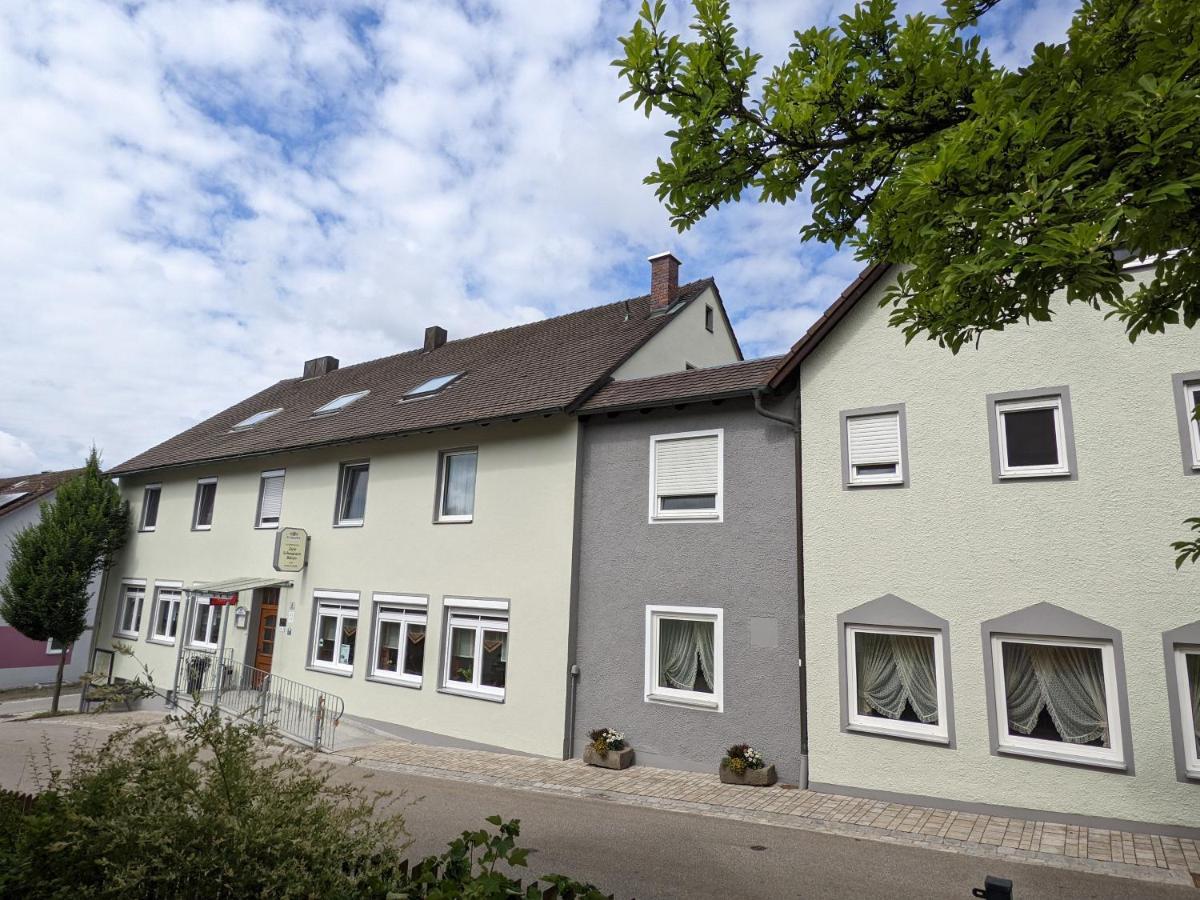 Zum Schwarzen Baeren Hotel Vohenstrauss Kültér fotó