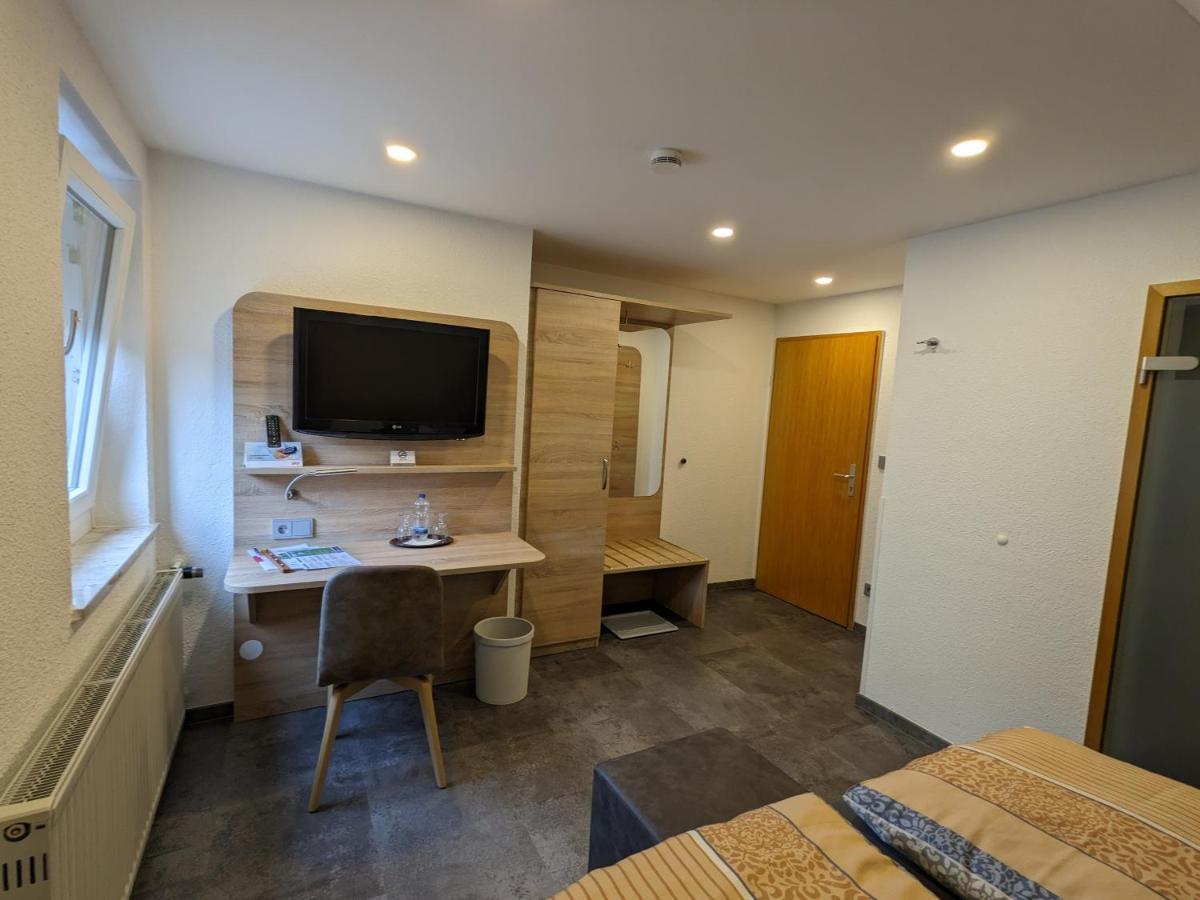 Zum Schwarzen Baeren Hotel Vohenstrauss Kültér fotó