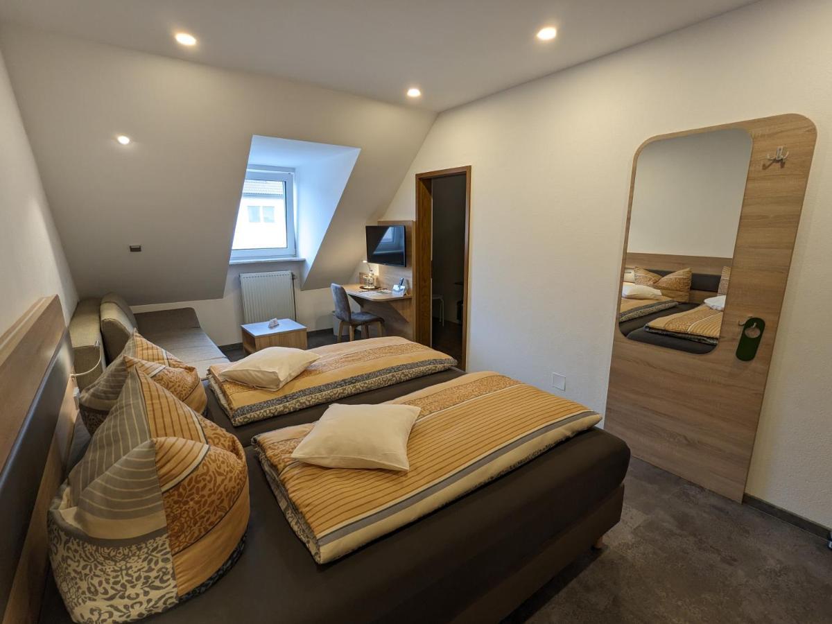 Zum Schwarzen Baeren Hotel Vohenstrauss Kültér fotó