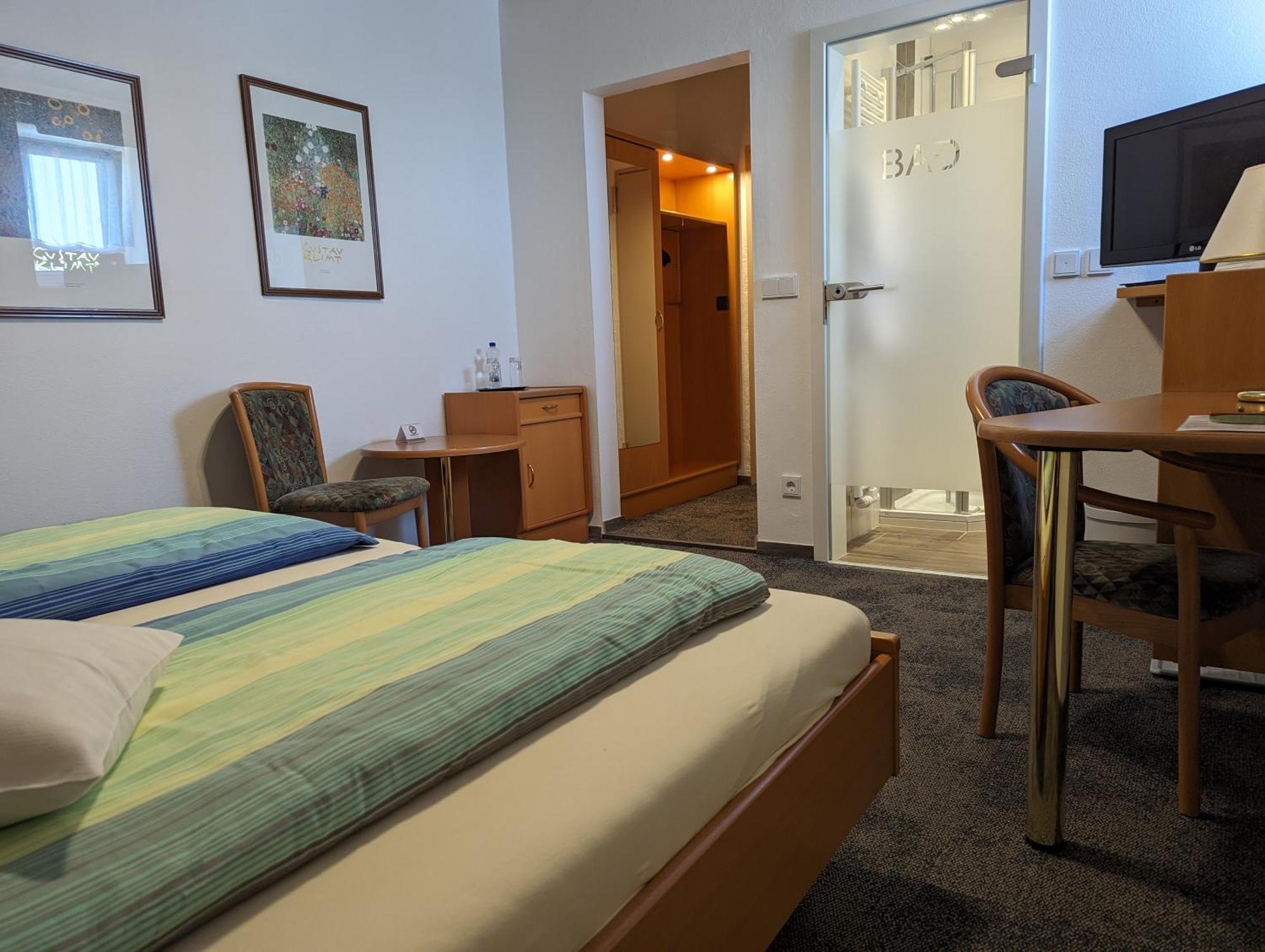 Zum Schwarzen Baeren Hotel Vohenstrauss Kültér fotó